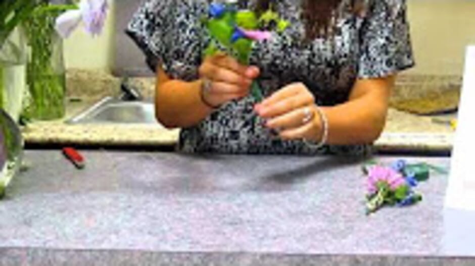 How to Make a Rustic Wildflower Boutonniere