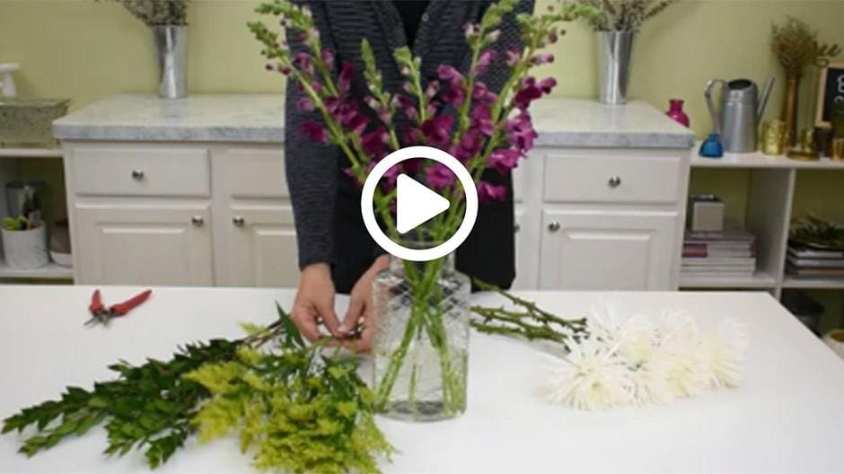 How to Make a Simple Snapdragon Centerpiece