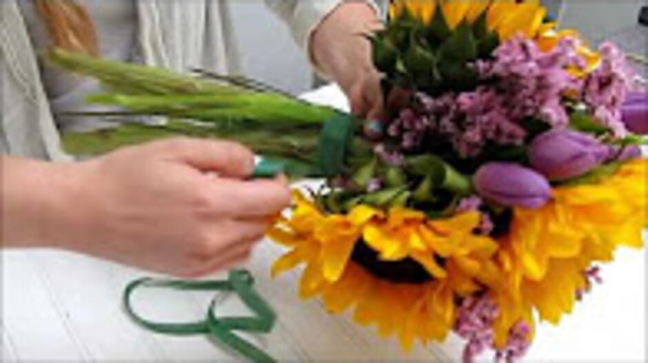 Sunflower Series: How to Make a Sunflower Bouquet