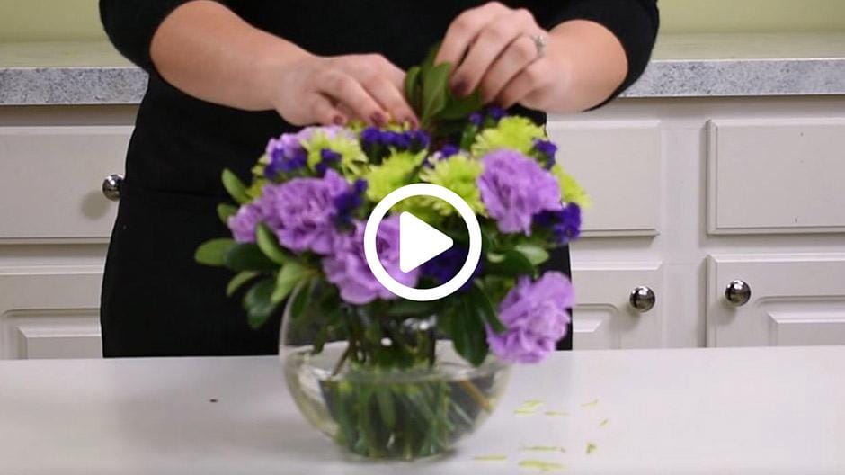 How to Make a Simple Carnation Centerpiece