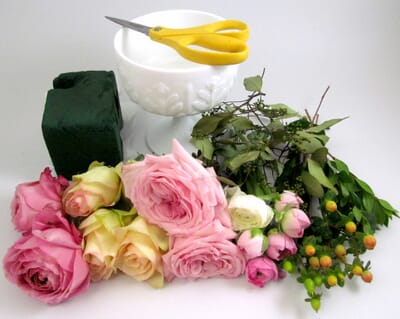 DIY Floral Foam Centerpiece  Flower arrangements simple, Flower