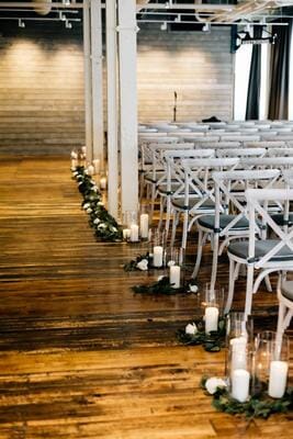 Aisle Decor