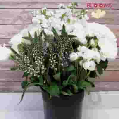 Artisan White DIY Wedding Flower Pack