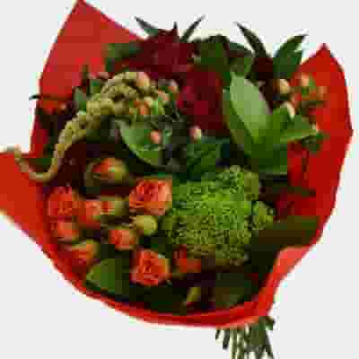 Premium Gift Bouquet - Red Burst