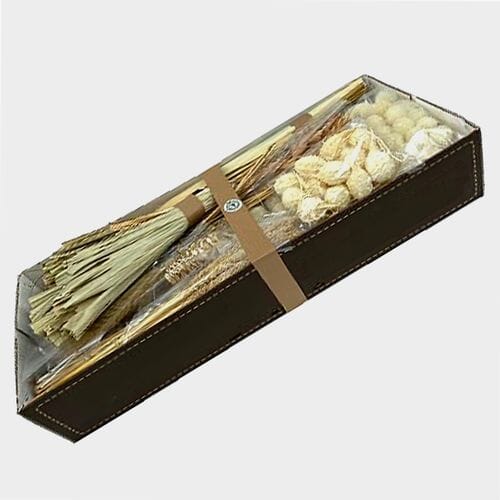 Wholesale flowers prices - buy Designer Bleached Half Box - Dried Floral Pack in bulk